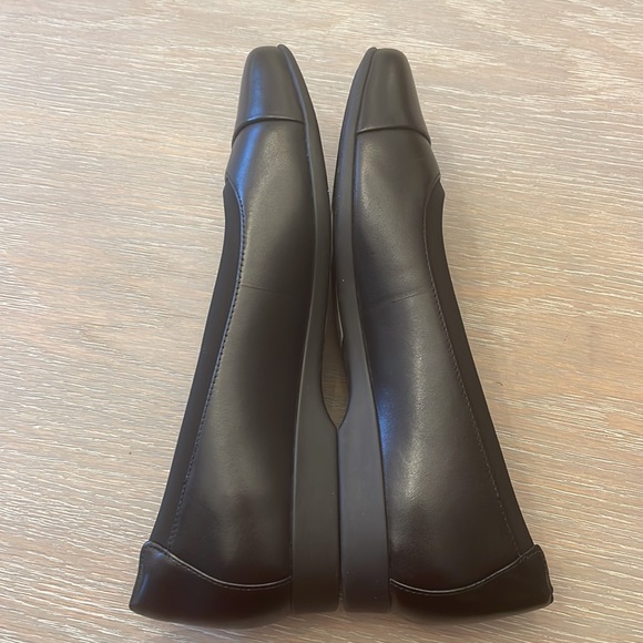 Clark’s flat, size 8,new - Picture 3 of 10